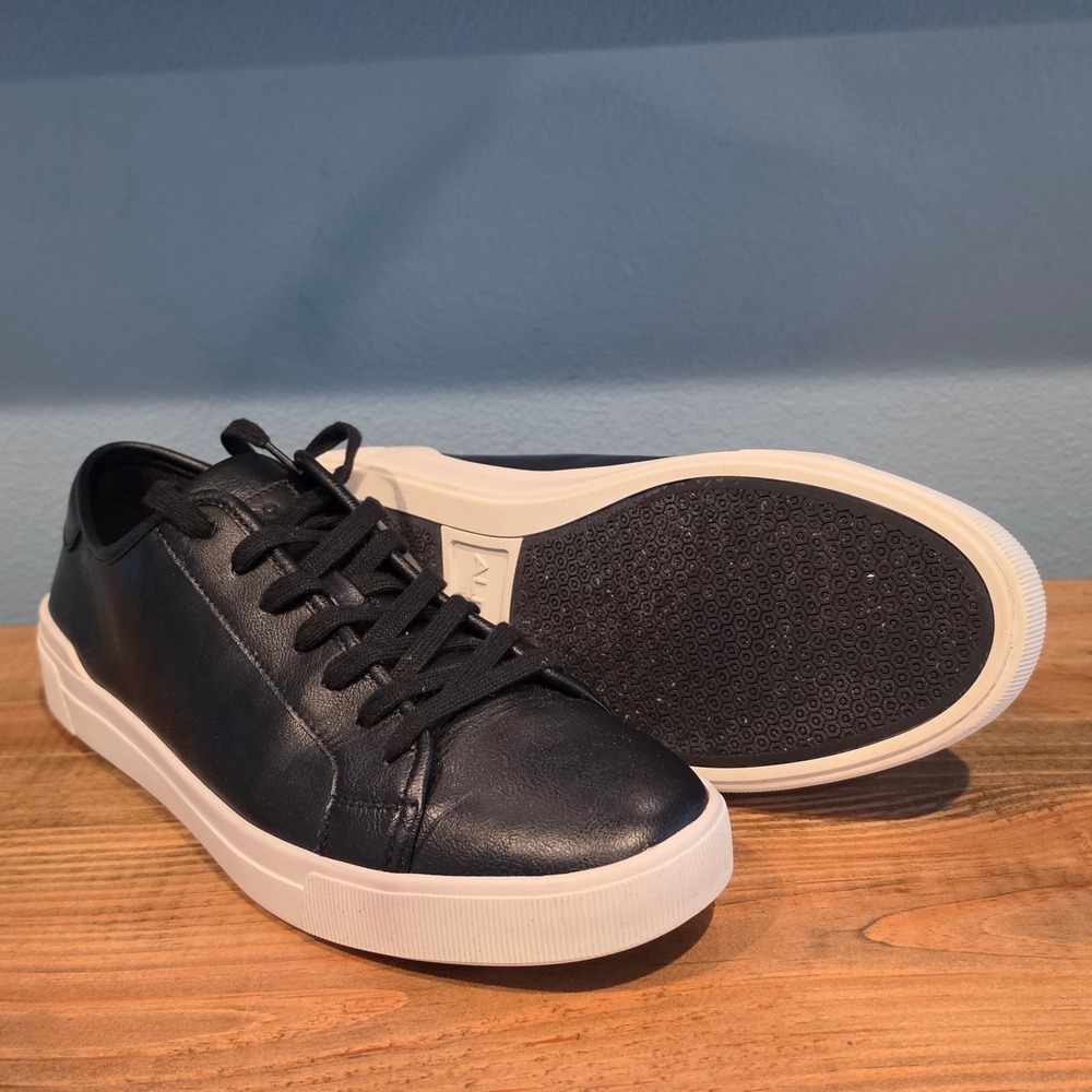 Aldo Mens Low Top Sneaker Black Leather White Contrast Sole 9.5 US 42.5 EUR